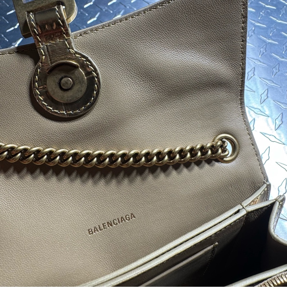Balenciaga Crush XS Croc Hourglass Chain Bag in Metallic Gold - Picture 4 of 7